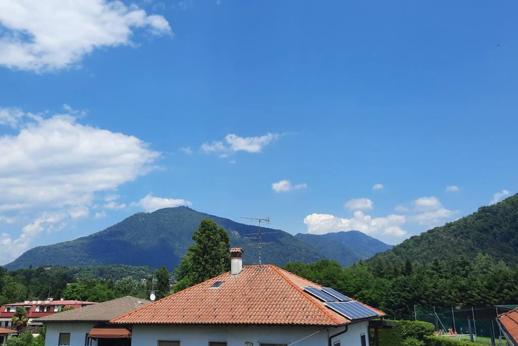 Lago Maggiore, Leggiuno, Ampio Appartamento Eksteriør billede