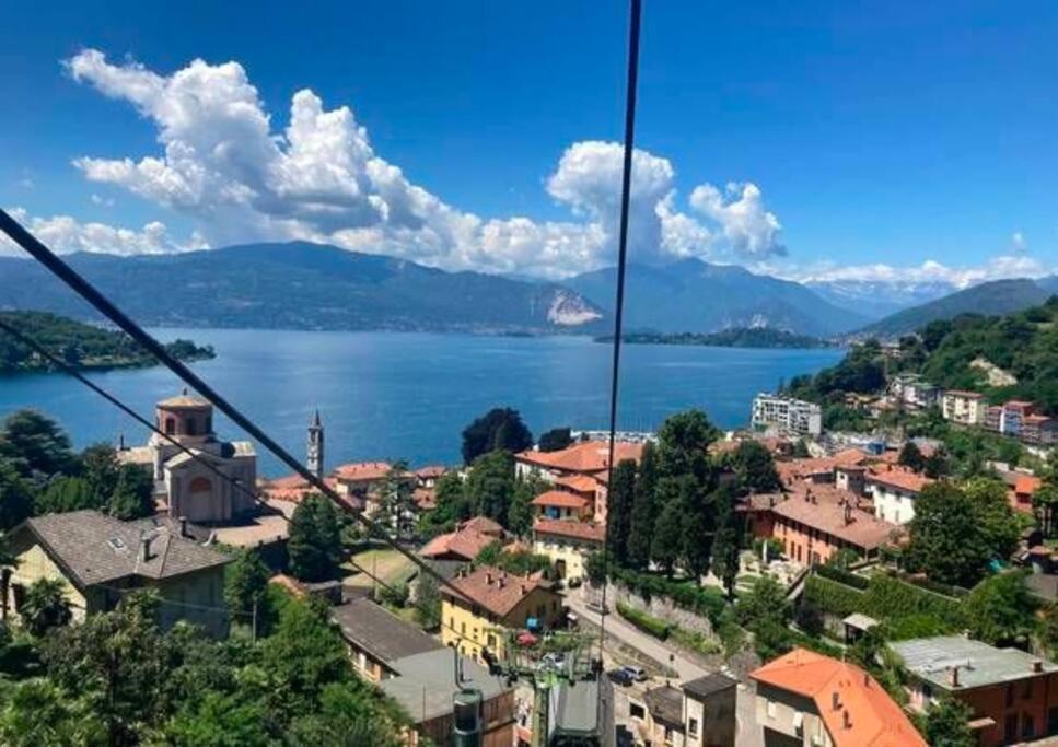 Lago Maggiore, Leggiuno, Ampio Appartamento Eksteriør billede