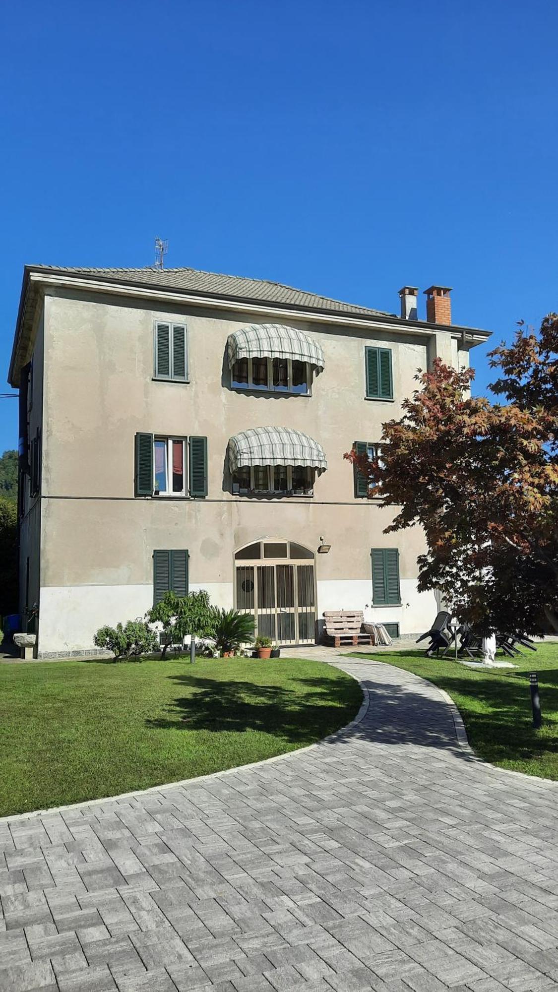Lago Maggiore, Leggiuno, Ampio Appartamento Eksteriør billede