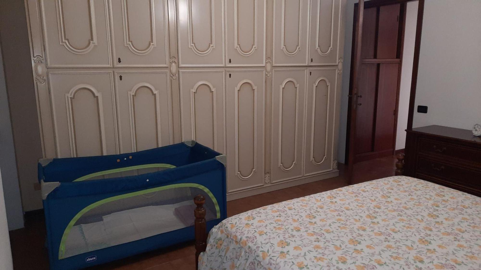Lago Maggiore, Leggiuno, Ampio Appartamento Eksteriør billede